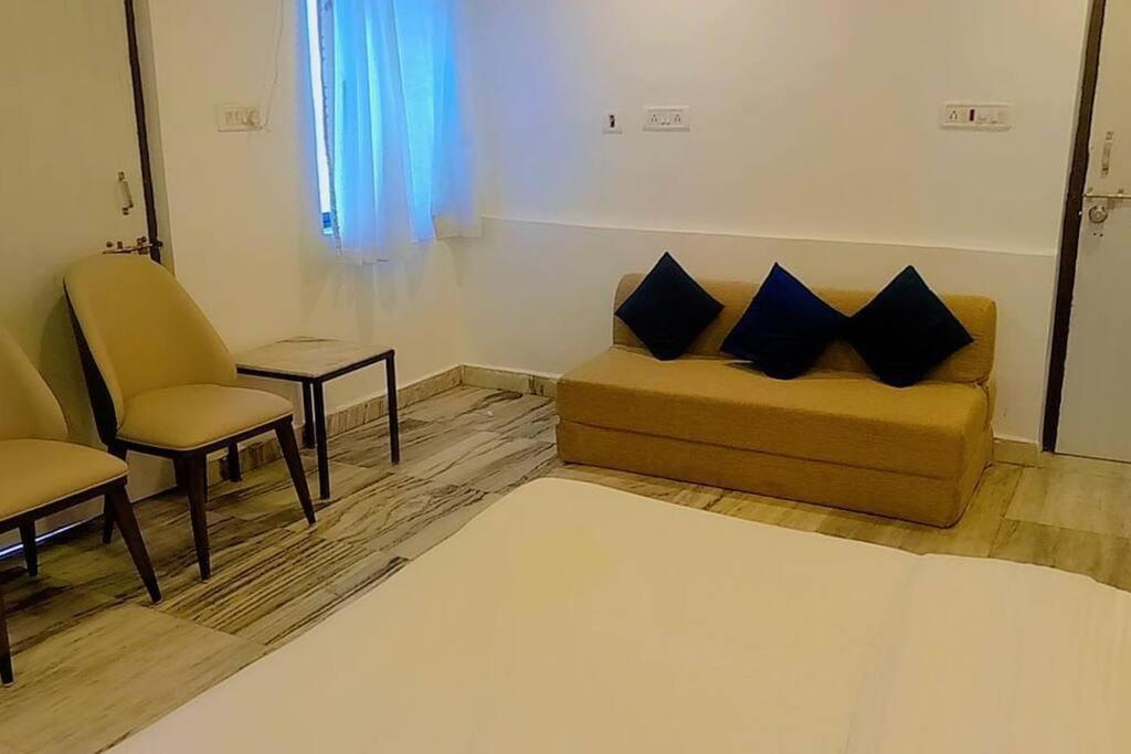 Valley Nest For 6-12 Pax Monte Abu Exterior foto