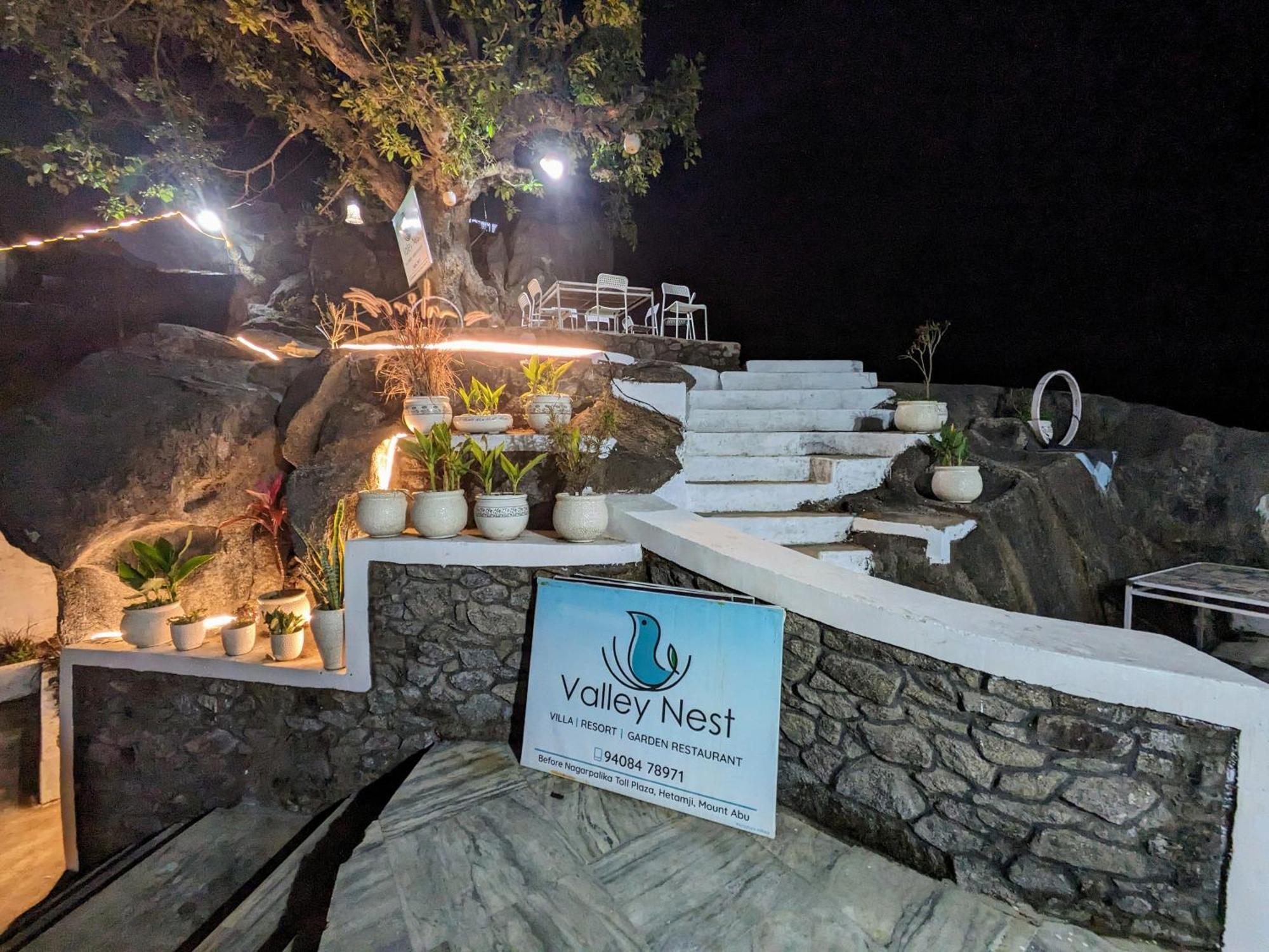 Valley Nest For 6-12 Pax Monte Abu Exterior foto